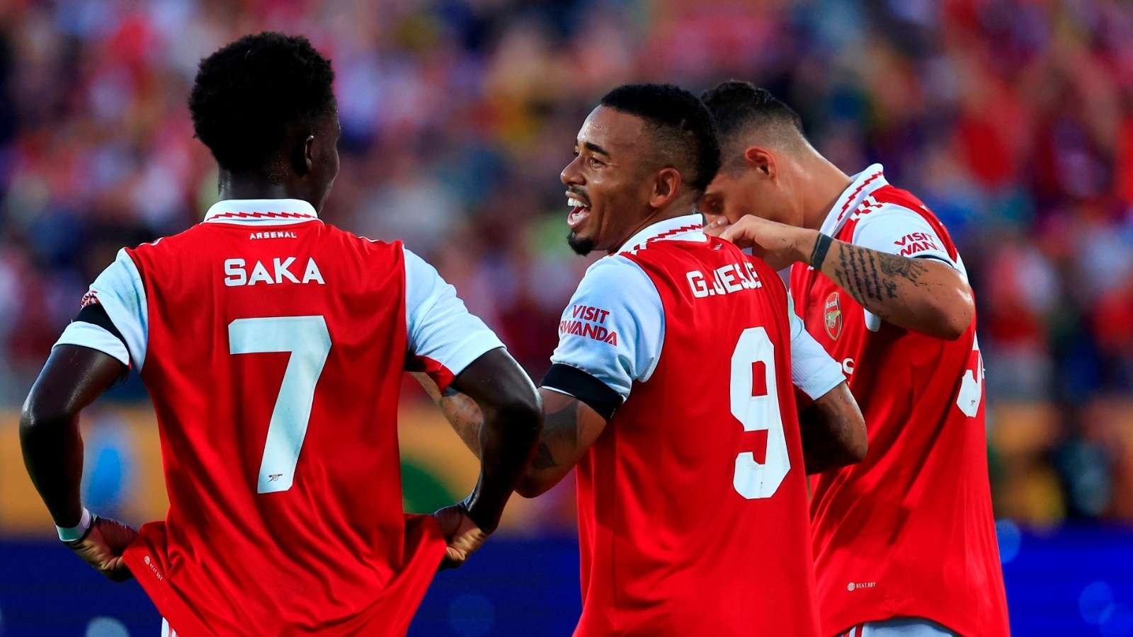 界密切關注 界密切關注